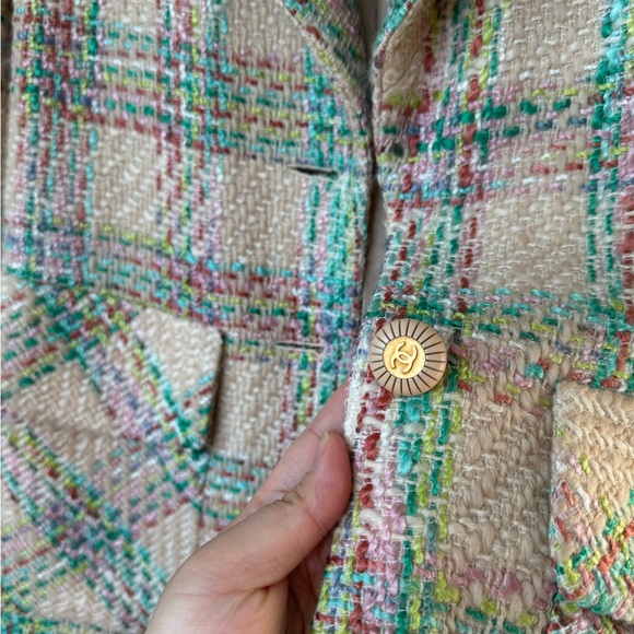 Chanel Runway tweed jacket - Picture 13 of 17